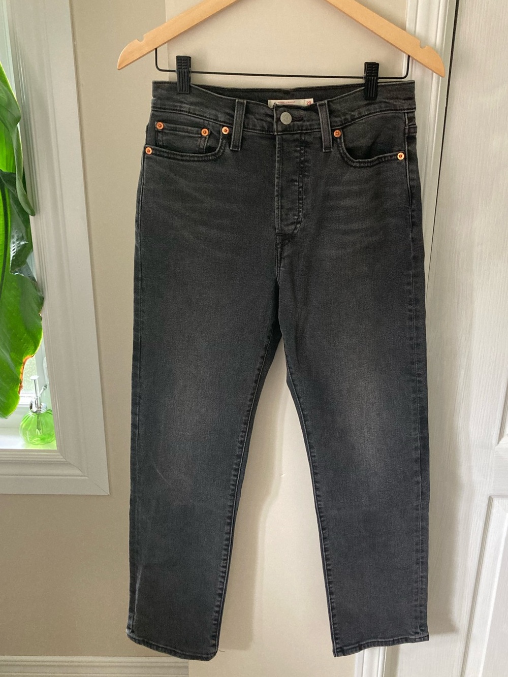 Levi’s Wedgie Straight Jeans - Classic Everyday Denim